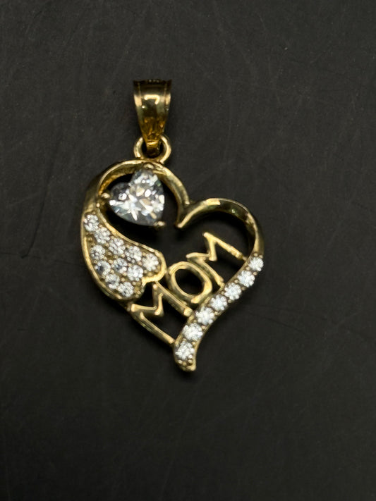 MEDAL MOM HEART IN 14K GOLD