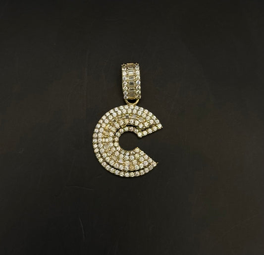 MEDAL LETTER C IN 14K GOLD