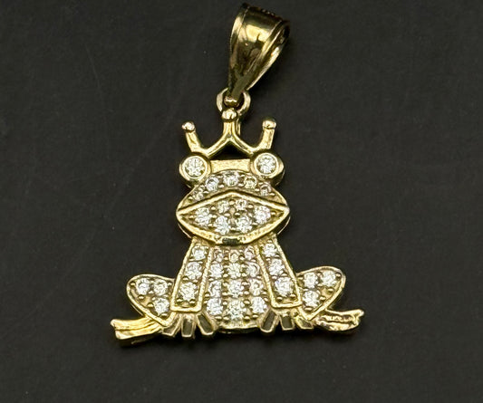 MEDAL QUEEN FROG IN 14K GOLD