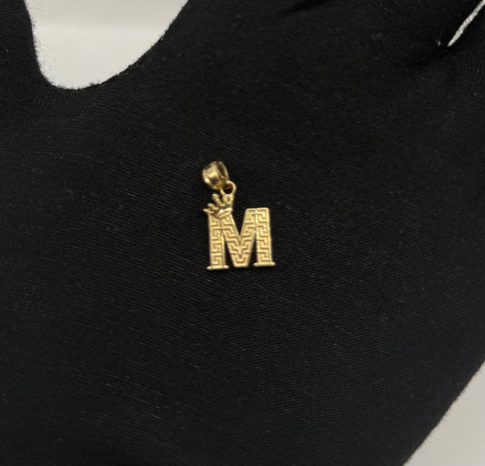 MEDAL LETTER M IN GOLD 14K