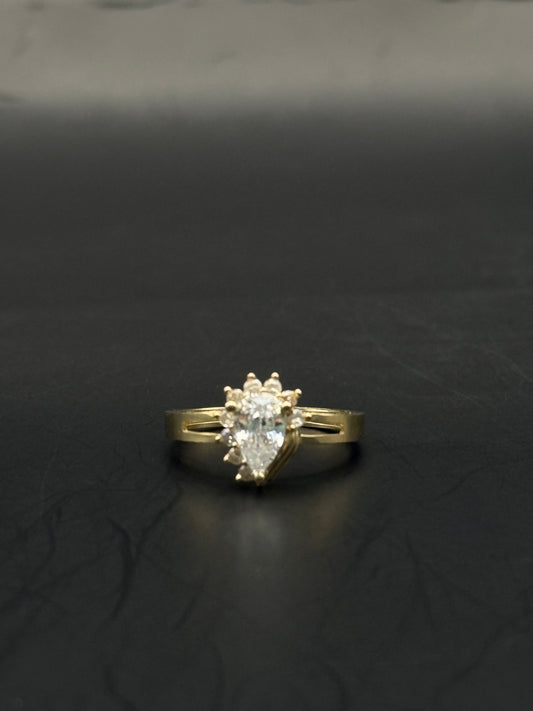 RING BRILLIANT OVAL IN 14K GOLD