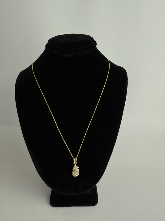 FINE CHAIN WITH EGGPLANTS MEDAL IN 14K GOLD SETS