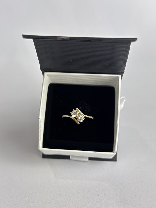 RING WITH 2 STONE IN 14K GOLD