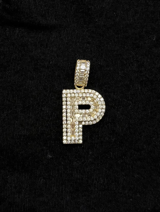 MEDAL LETTER P IN 14K GOLD