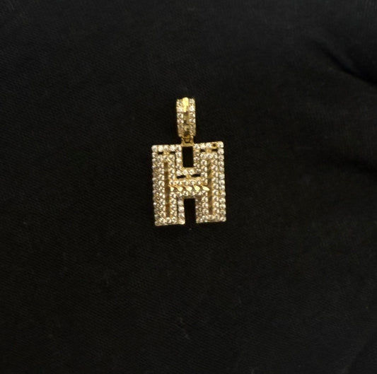 MEDAL LETTER H IN 14K GOLD