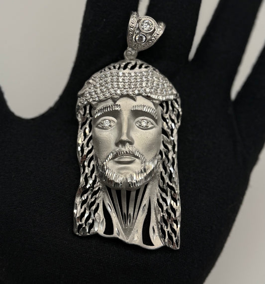 FACE OF CHRIST IN 14K GOLD
