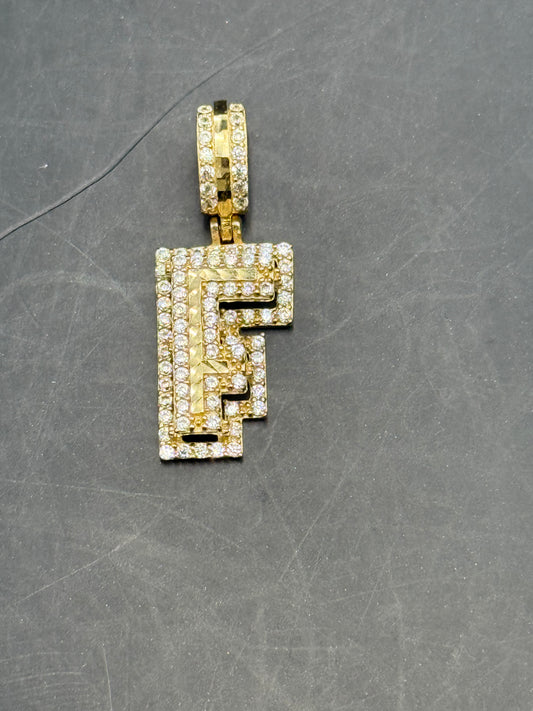 MEDAL LETTER F IN 14K GOLD