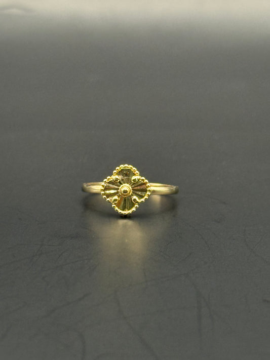 ANILLO TREBOL EN ORO 14K